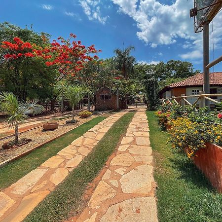 Ranchos 30 Hotel Fazenda Hidrolandia  Bagian luar foto